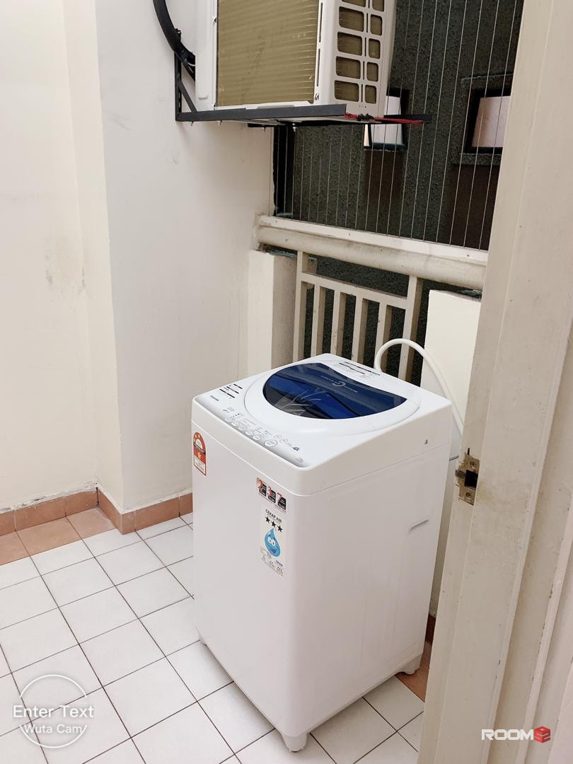 FEMALE MASTERBED AVAILABLE AT PELANGI UTAMA CONDO