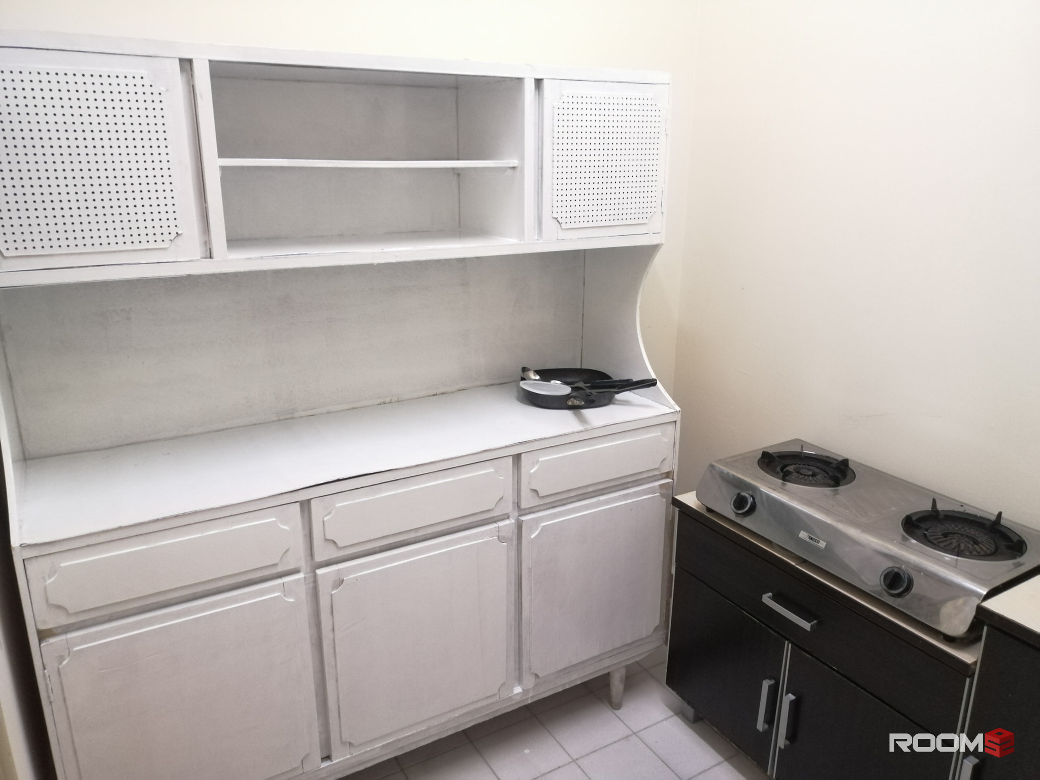 FEMALE MIDDLE ROOM AT PELANGI UTAMA CONDO