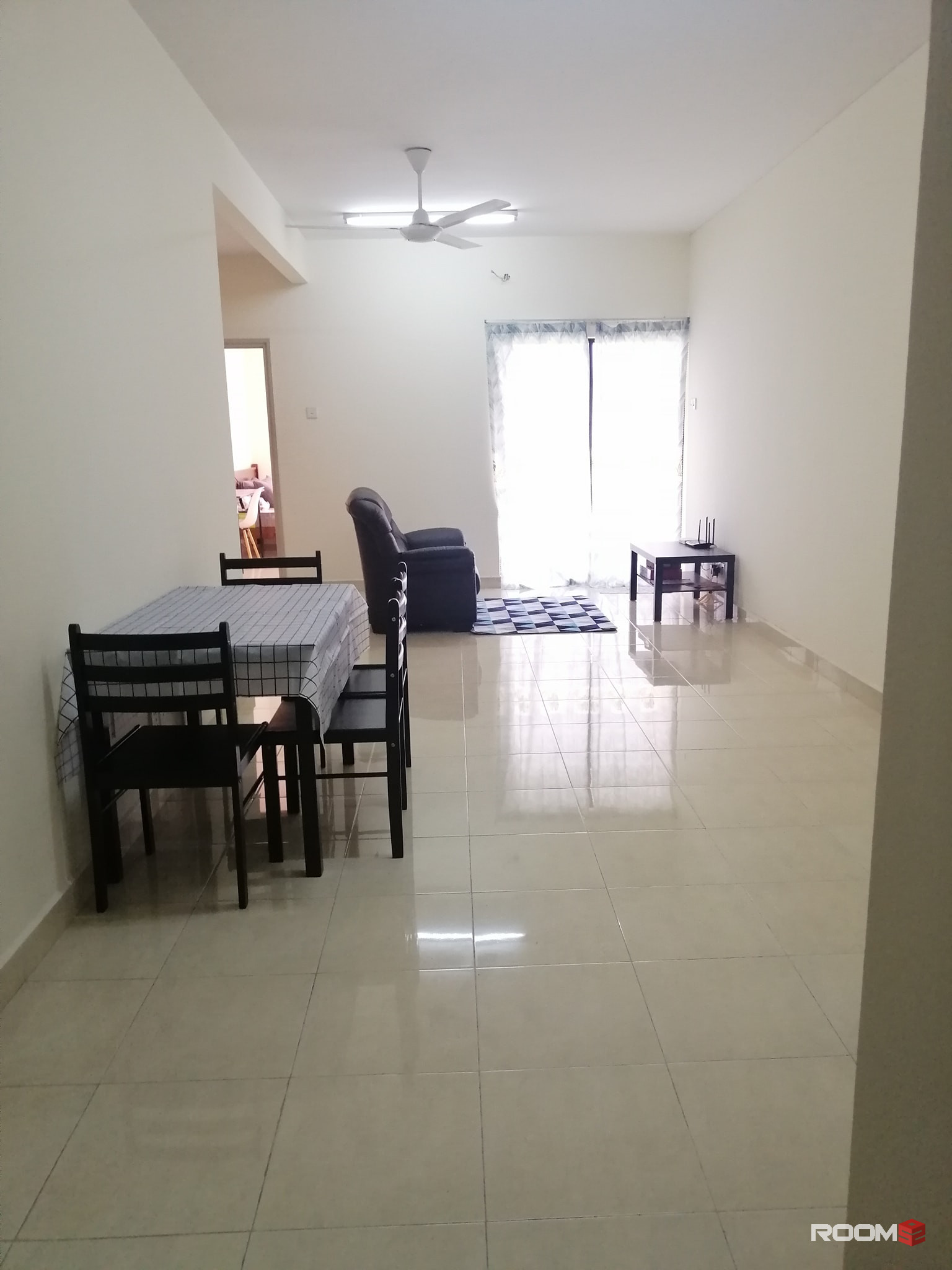 FEMALE MIDDLE ROOM AT PELANGI UTAMA CONDO