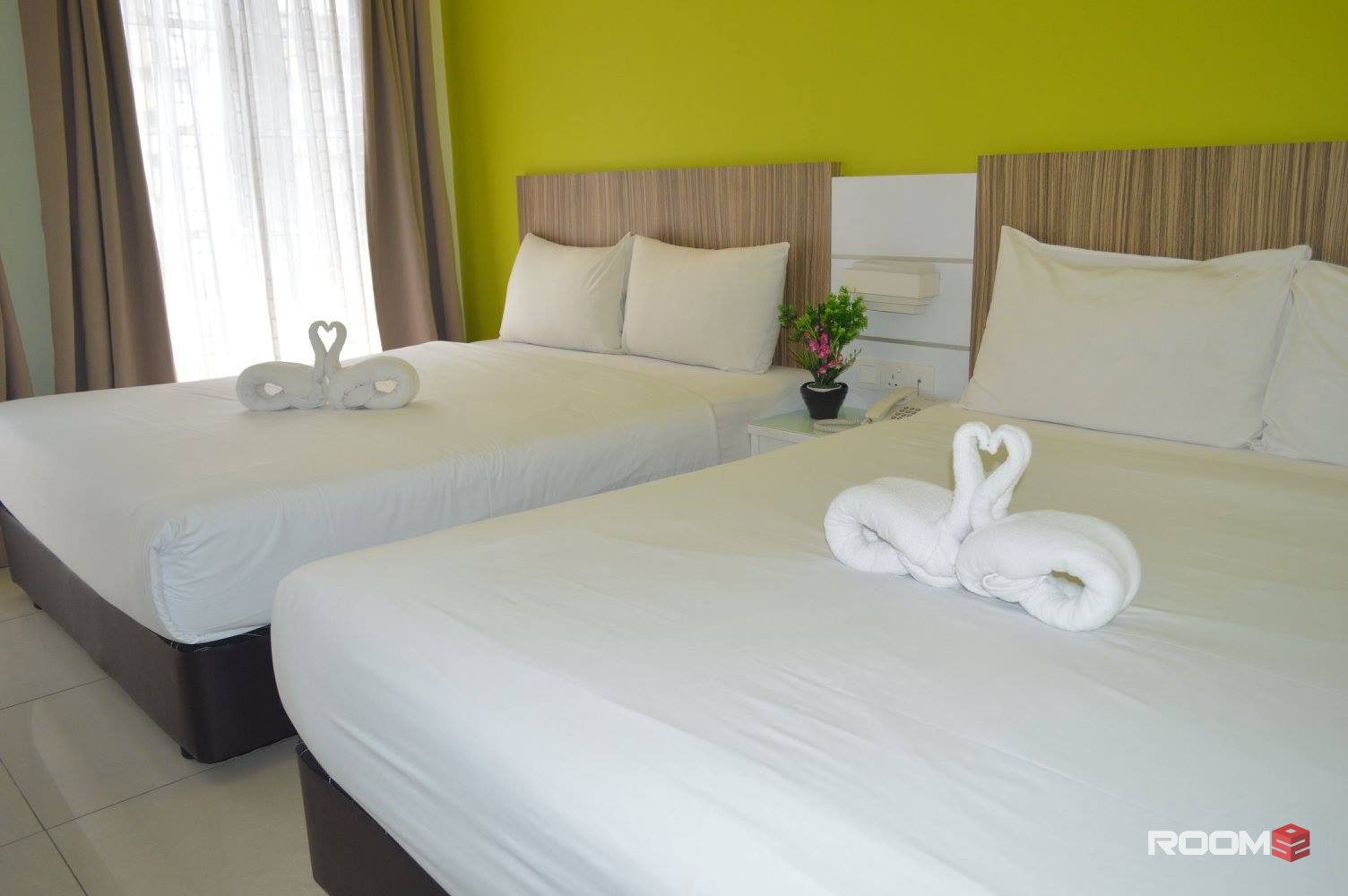 🚶‍♀️Walking Distance to Subang LRT KTM Room with Private Bathroom 🚽 in