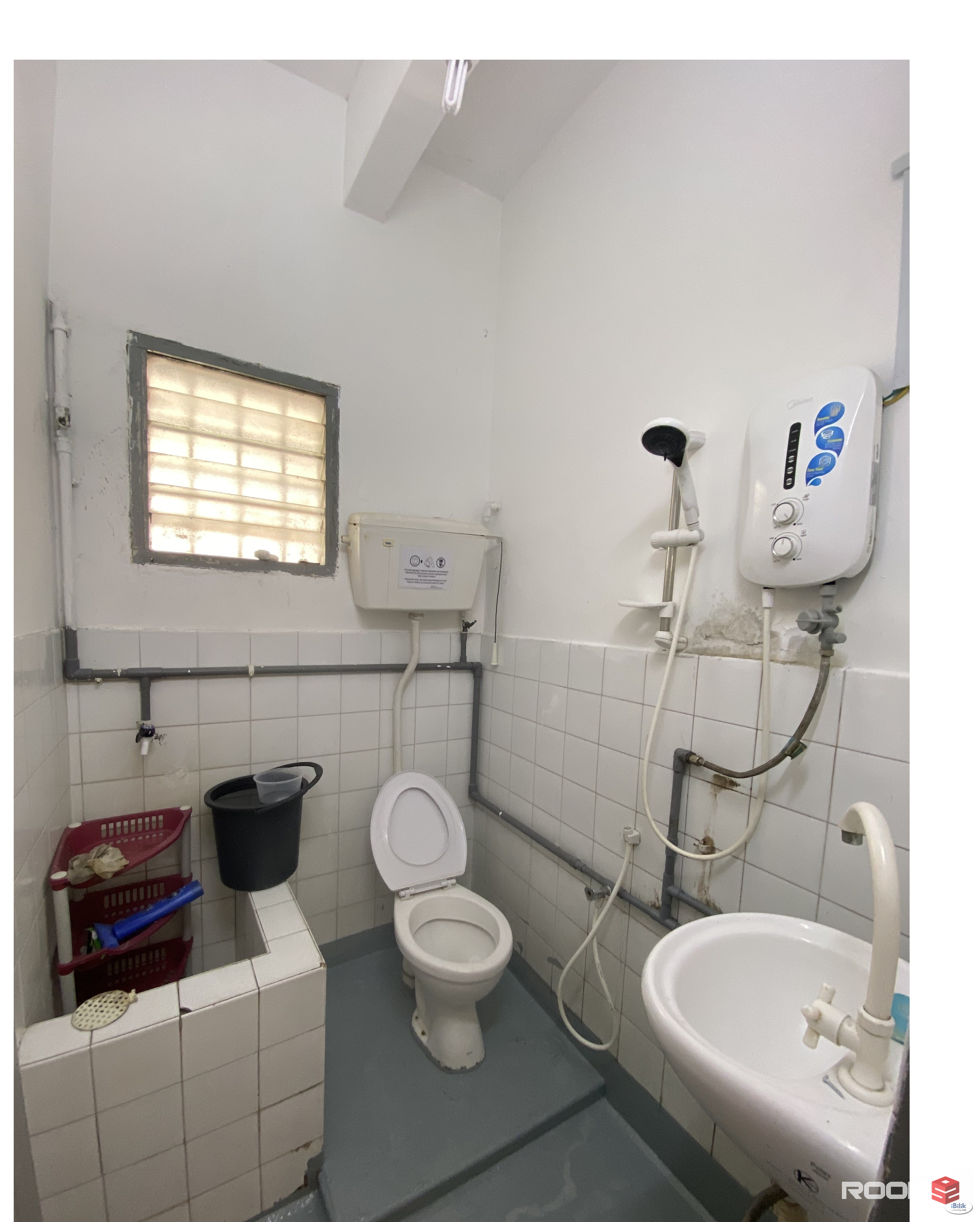 NO Deposit ! Small Room at SS7, Kelana Jaya, Petaling Jaya Near Paradigm Mall / UNITAR College