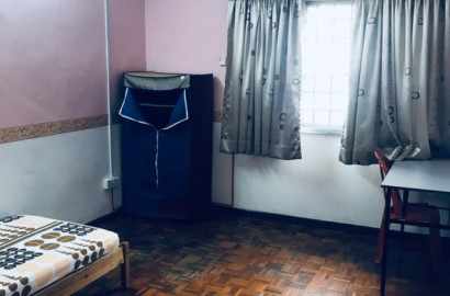 🏠Room for rent at Damansara Kim with 24Hrs Security & Housekeeping Services! 🚪🔒✨