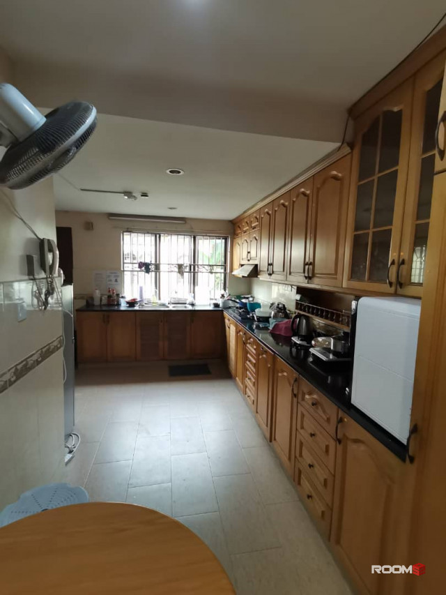 🏠 Comfy & Private Single Room Available at SS13, Subang Jaya with High Speed WI-FI! 🌐🚀