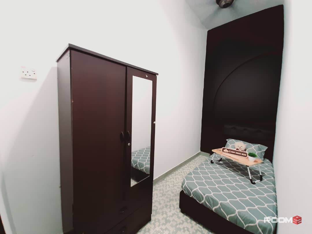 SINGLE ROOM AT SEREMBAN, BILIK SEWA TAMAN UJONG {FREE UTILITY} BLOSSOM, KK SEREMBAN, HOSPITAL (AREA, OFFER, UNIT, LANDMA