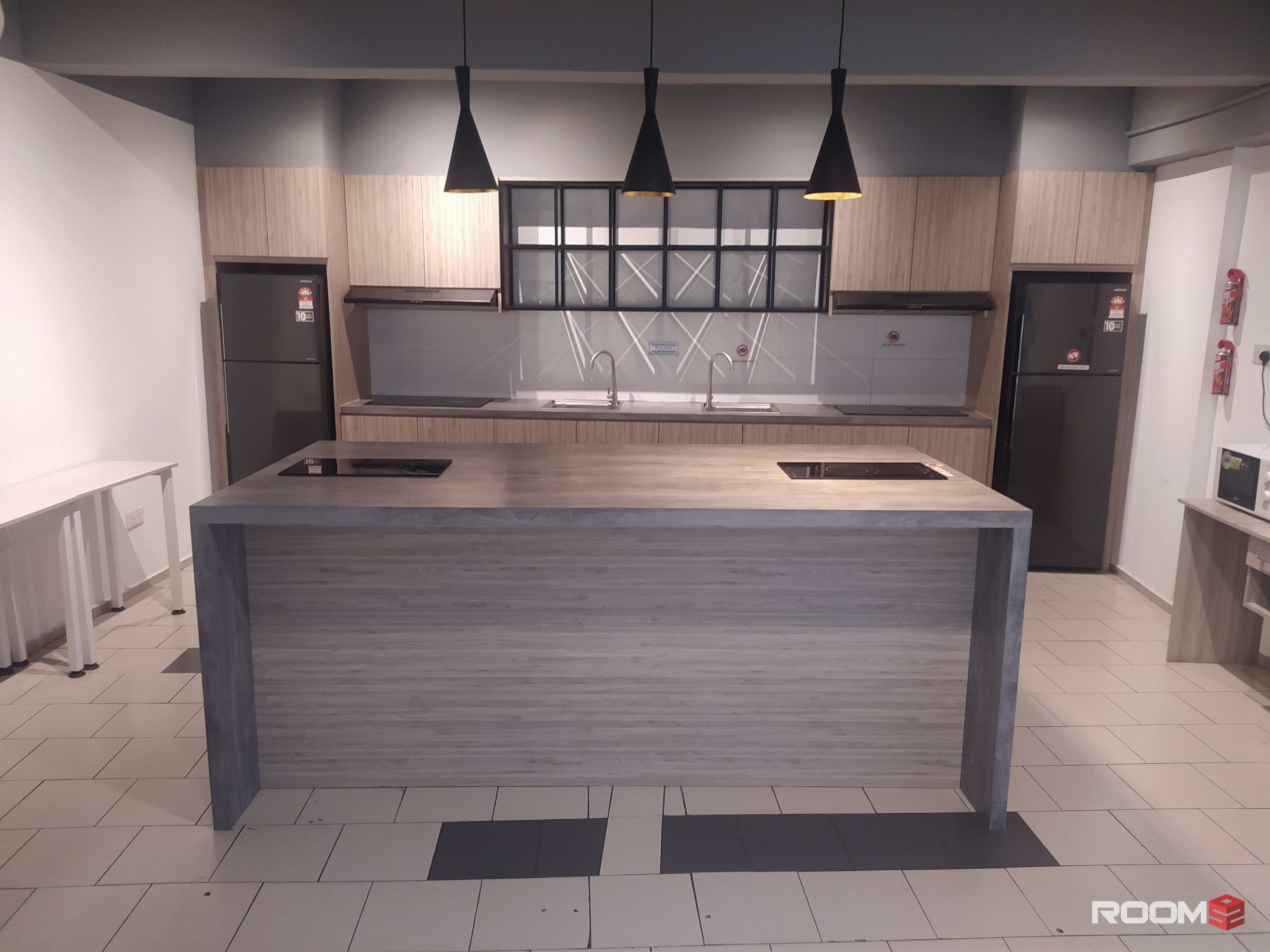 Single Room With Attached Bathroom 2mins Walk to LRT & MRT Chan Sow Lin