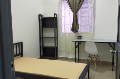 Subang jaya usj single room for rent