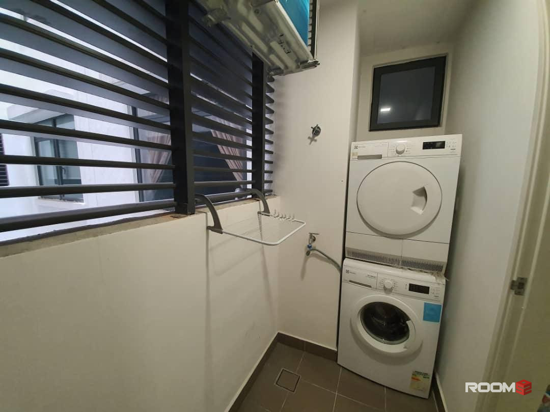 Twin Single✨Middle Room w speedy FREE WiFi • & Cleaning @Utropolis SUITES 1 Shah Alam beside UOW
