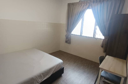 SINGLE ROOM, FREE WIFI, 5 MIN WALK TO CIQ