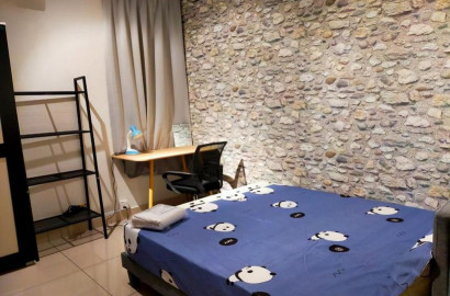 Female unit @ Pacific Place Ara Damansara medium Room
