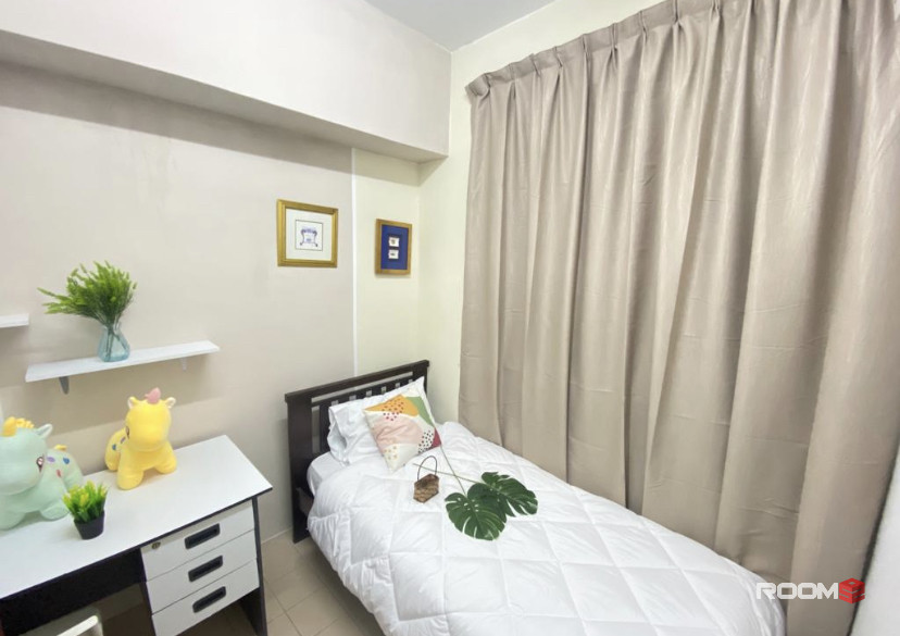 Premium Single room at Lagoon View Resort Condo