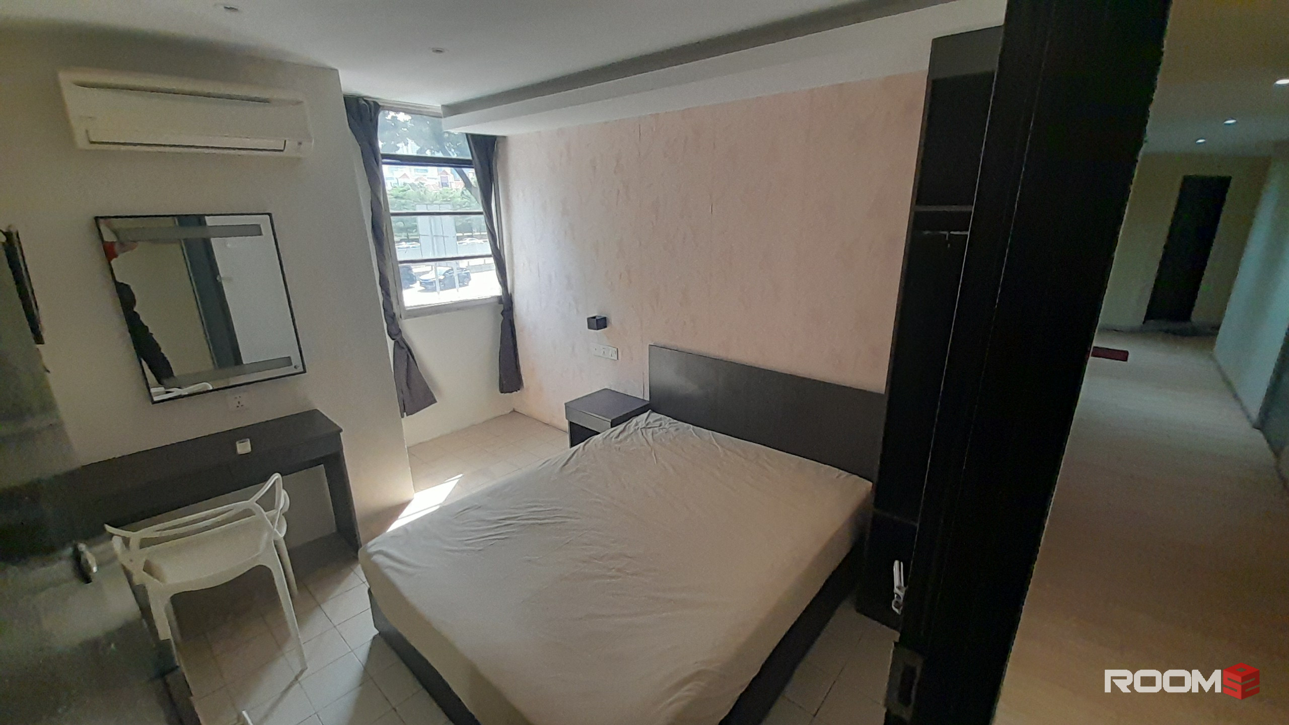 A Private Room Attached with a Bathroom and a Windows. @t the Sunway Mentari. 🚍5min walk to BRT Mentari station.
