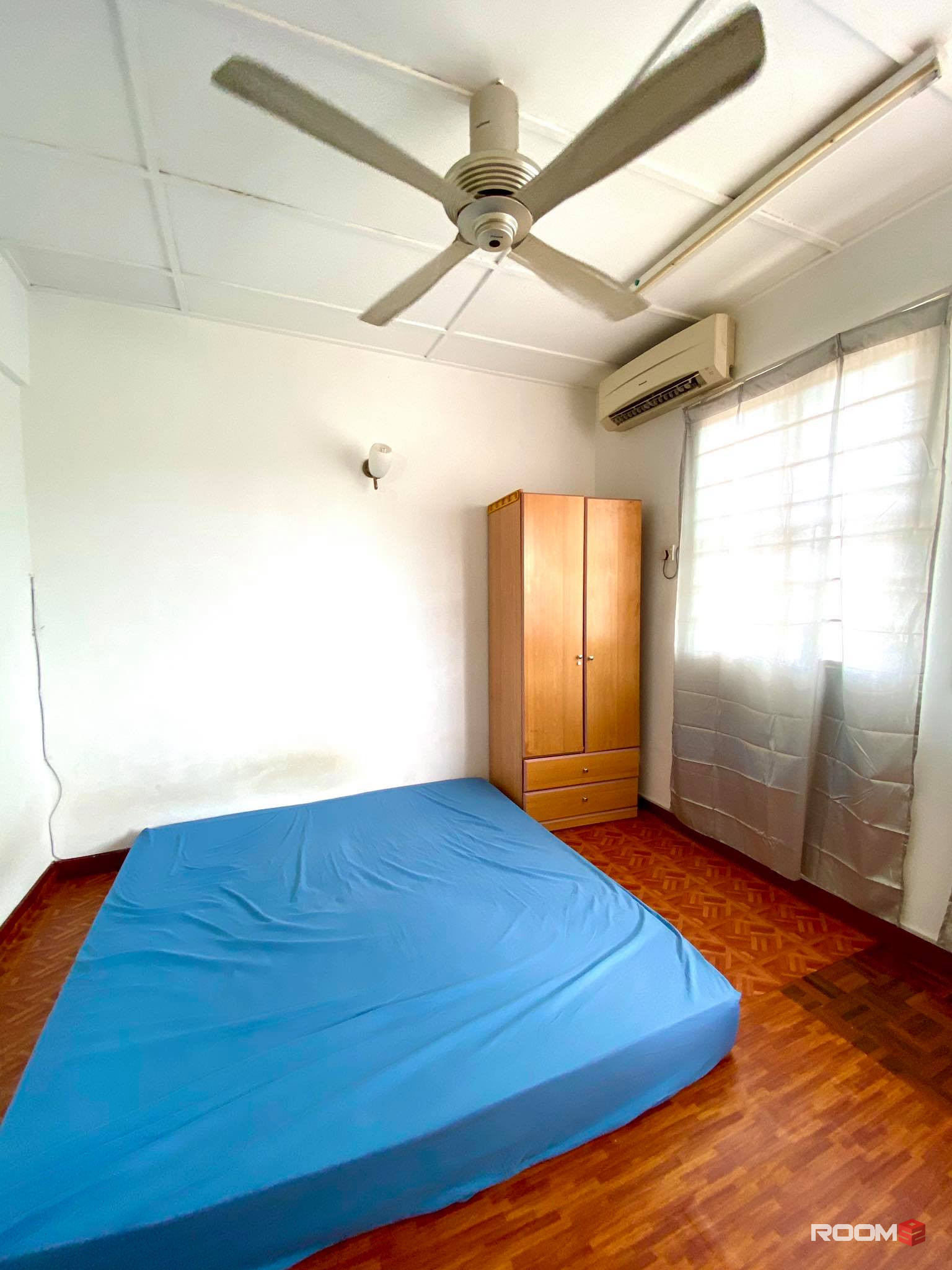 "𝑴𝑰𝑫𝑫𝑳𝑬 𝑹𝑶𝑶𝑴" at Bandar Puchong Utama, Puchong, Bilik Sewa Puchong [Zero Depo 🌞] Puchong Utama, Puchong Perda