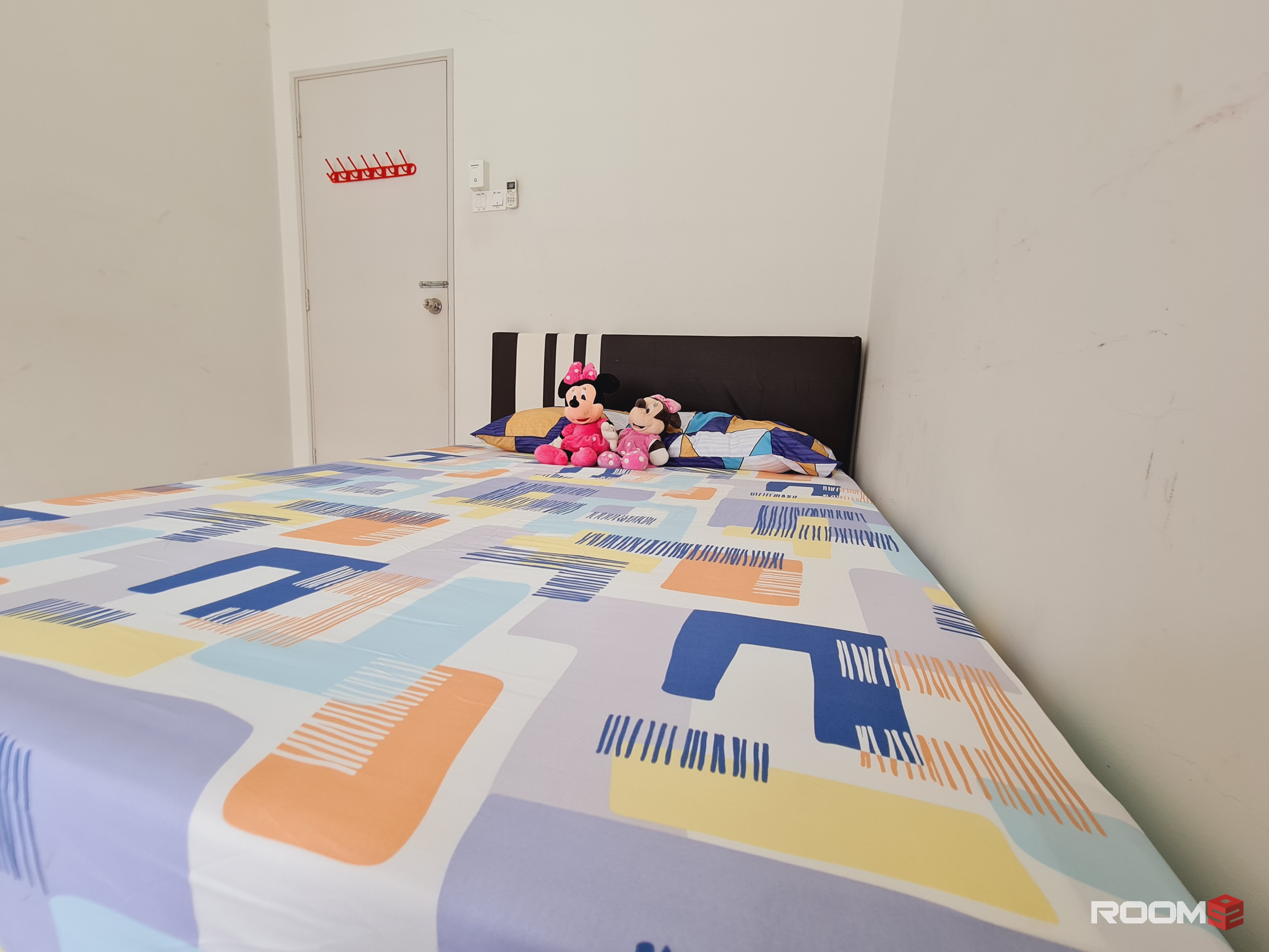 MEDIUM ROOM AT SEREMBAN 2, BILIK SEWA SAKURA {FREE UTILITY} KLIA2, SENDAYAN, AEON (AREA, OFFER, UNIT, LANDMARK)