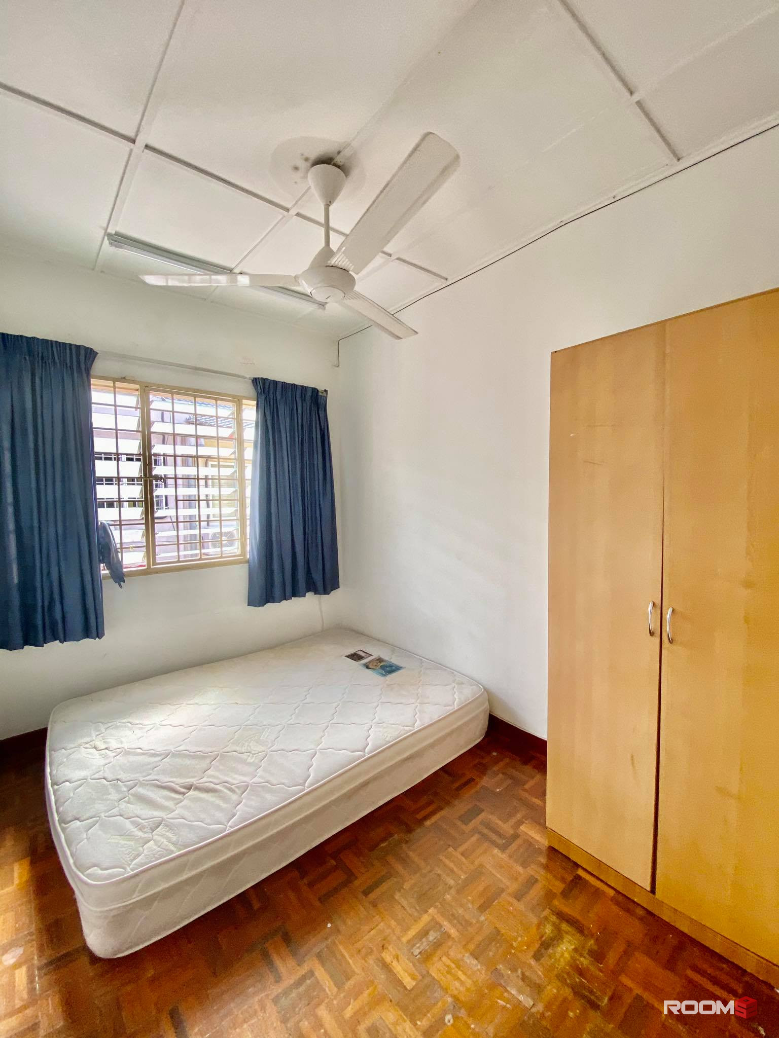 Middle Room at Bandar Puchong Utama [" 𝚂𝙰𝙻𝙴 𝙼𝙴𝚁𝙳𝙴𝙺𝙰 !! "] Bilik Sewa Puchong [1 Months Depo 💥] Puchong Utama