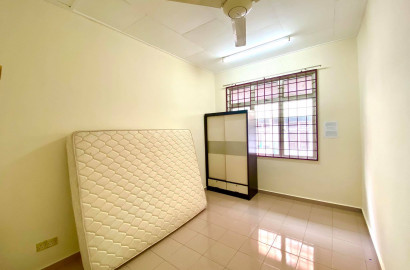 Middle room for rent at Seremban prefer  👩female, Bukit Chedang {Free Utility} KTM, Palm Mall, KPJ (Area, Landmark)