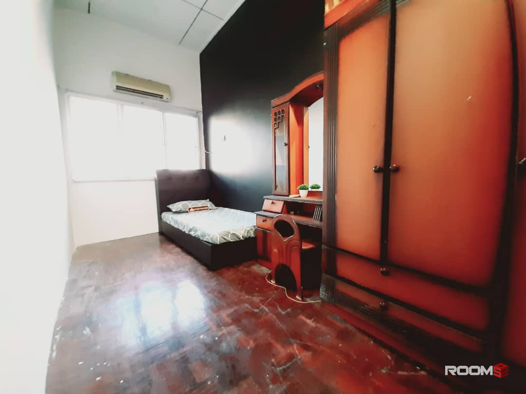 SINGLE ROOM AT SEREMBAN, BILIK SEWA TAMAN UJONG {FREE UTILITY} BLOSSOM, KK SEREMBAN, HOSPITAL (AREA, OFFER, UNIT, LANDMA