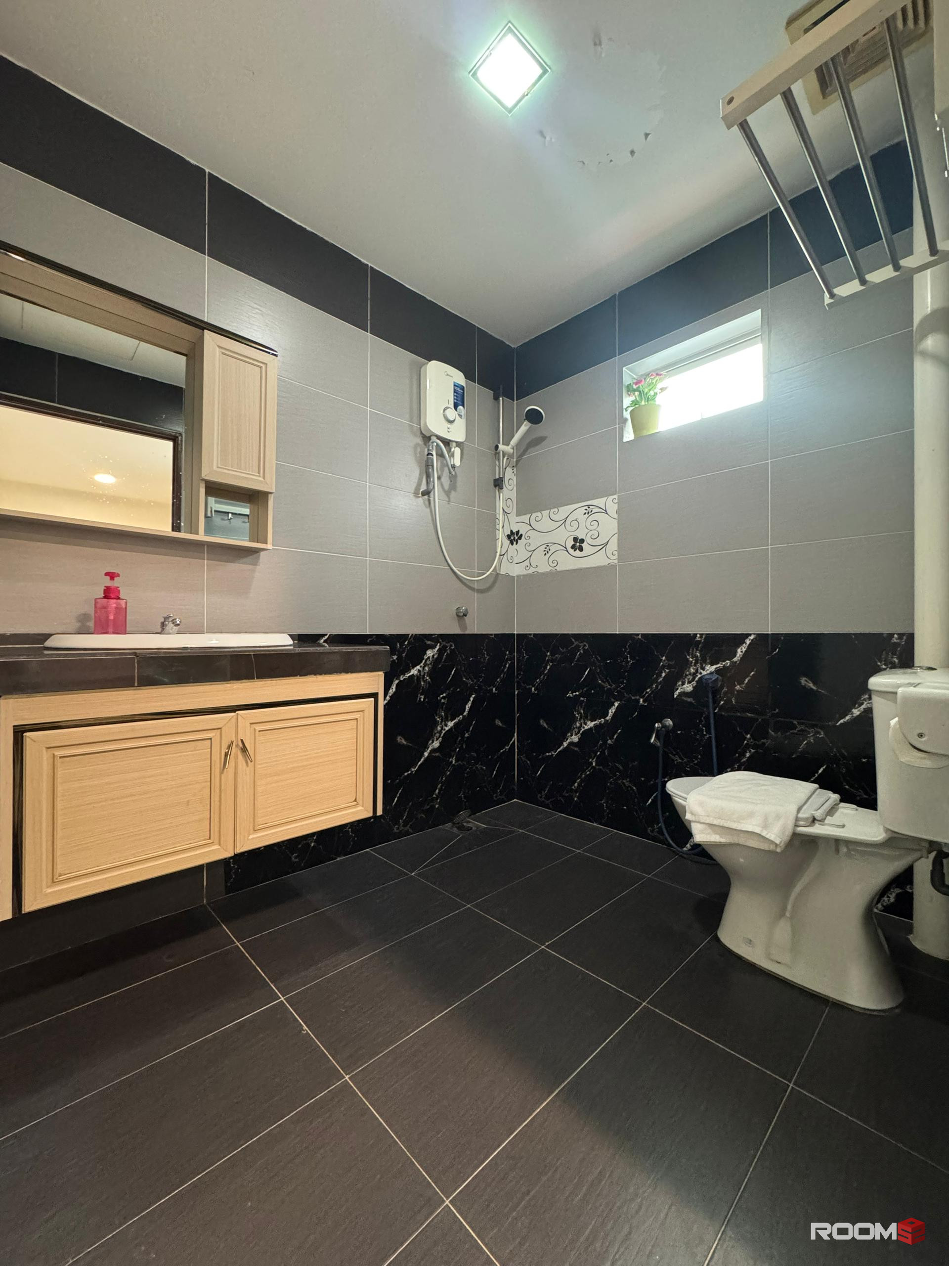 SPECIAL PROMOTION FOR RAYA🤩✨ ROOM FOR RENT IN KUCHAI LAMA🏠 DRIVE TO MRT KUCHAI & MID VALLEY MALL🚗 COME WITH 0 DEPOSIT