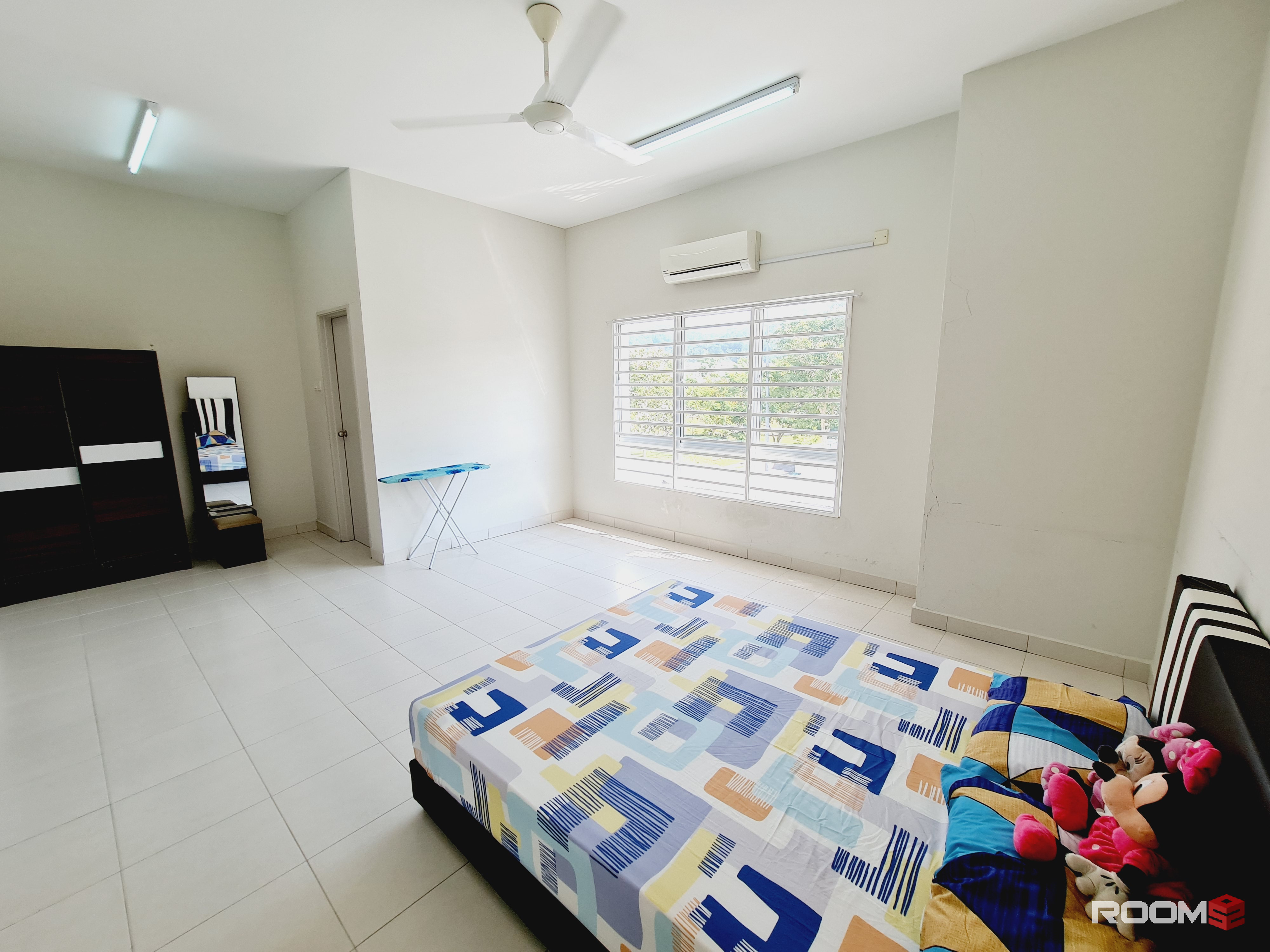 Middle Room at Seremban 2, Seremban, Bilik Sewa Seremban [🔥 👉 AIRCOND, Free WIFI] Saujana Tropika, PLAZO, AEON, S2