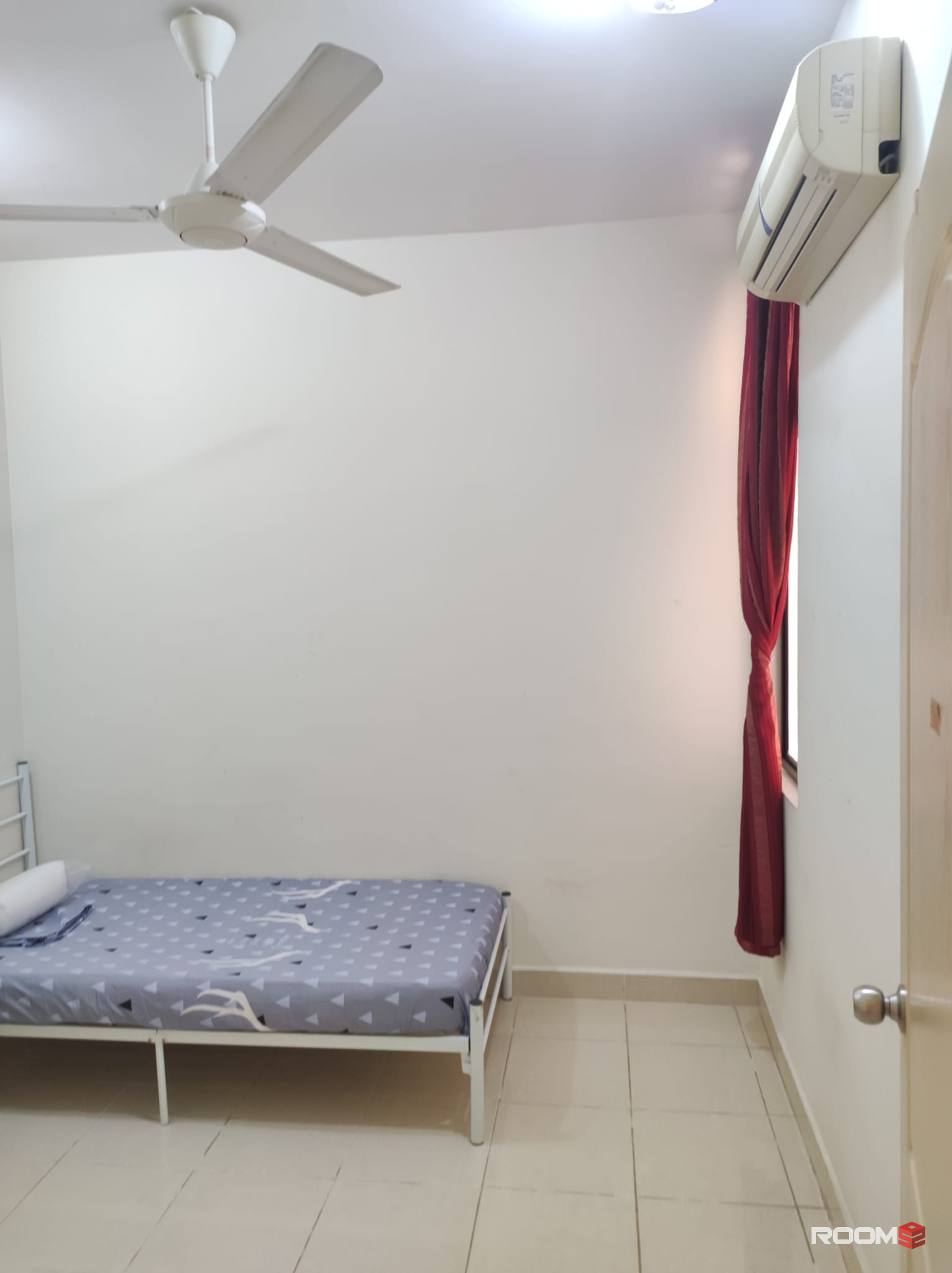 SINGLE BEDROOM AT PELANGI UTAMA CONSO