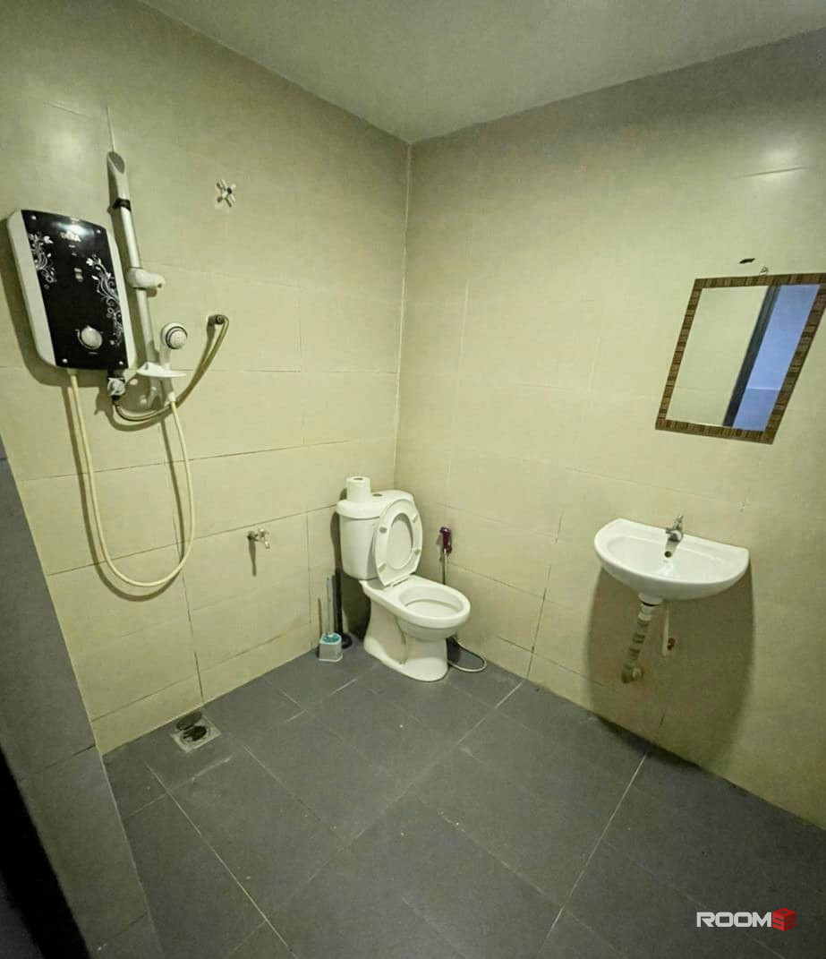 📌( ZERO DEPOSIT ) Hey You❗❗ Here's Your Master Room ONLY 10 MINS DRIVE to CIQ , Johor Bahru⭐