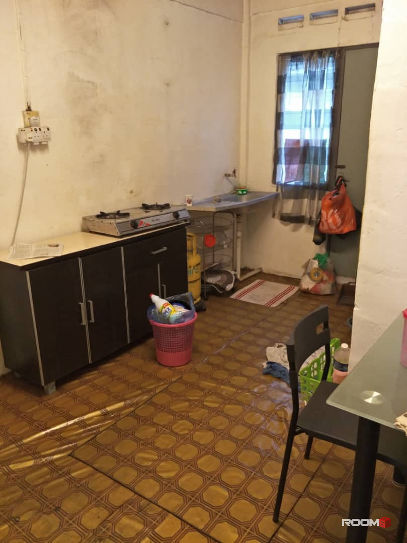 Ayer Keroh Low Cost Flat for Rent