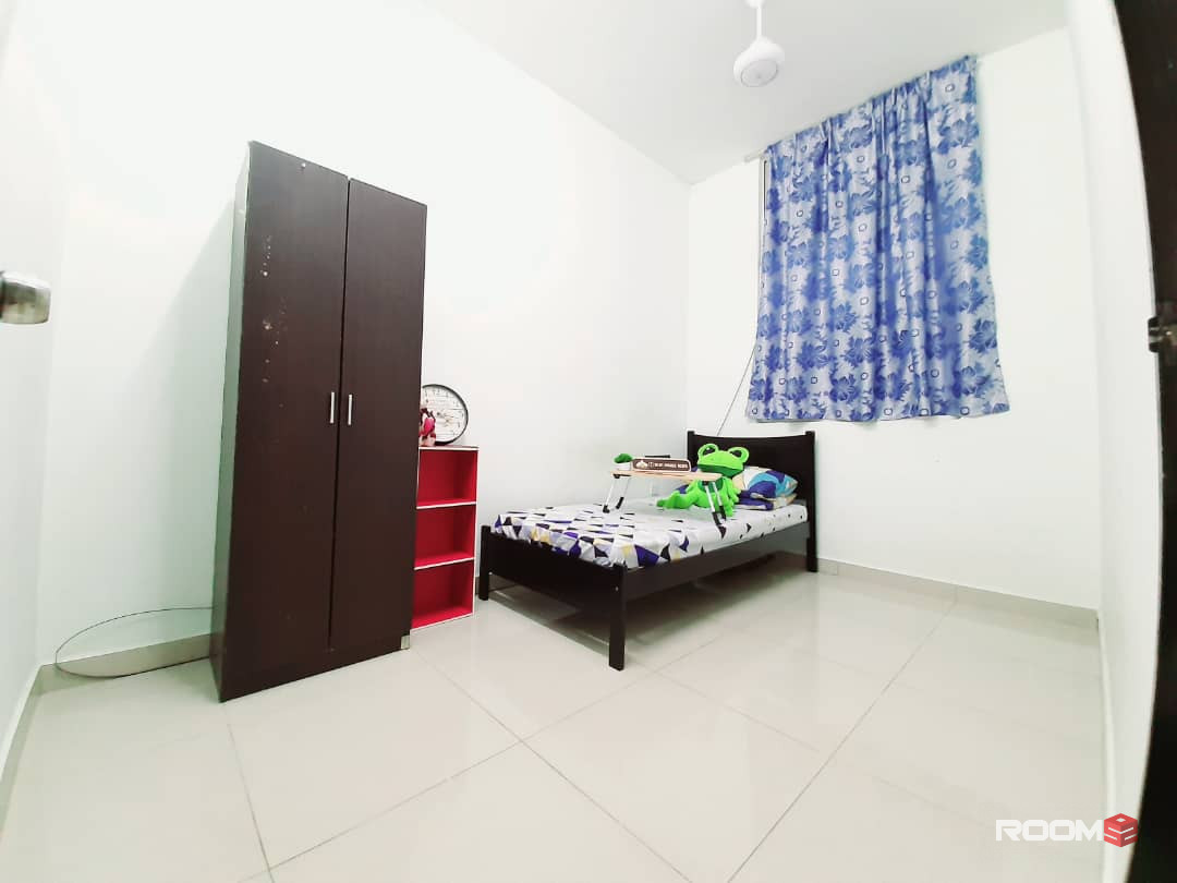[For couple/ Single 🌞] Middle Room at Bangi, Selangor, Bilik Sewa Bangi ~  🔥 👉 (ATC TOILET) Bangi Avenue/ Wonderland,