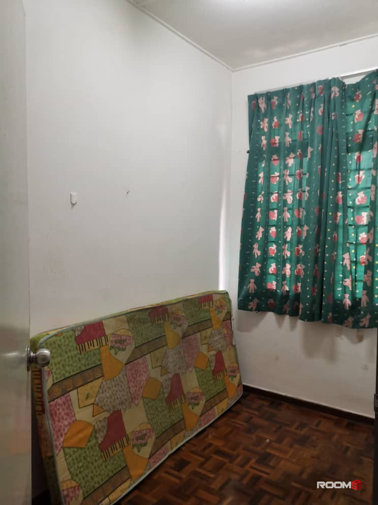 Bilik Kecil,(Non-Sharing), Sri Baiduri, Ukay Perdana – RM150.