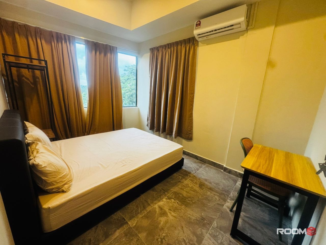 Super convenience room near MRT Sentul Barat✅🚎, Low Deposit for Early Bird🤩. Ready For Move In🌟