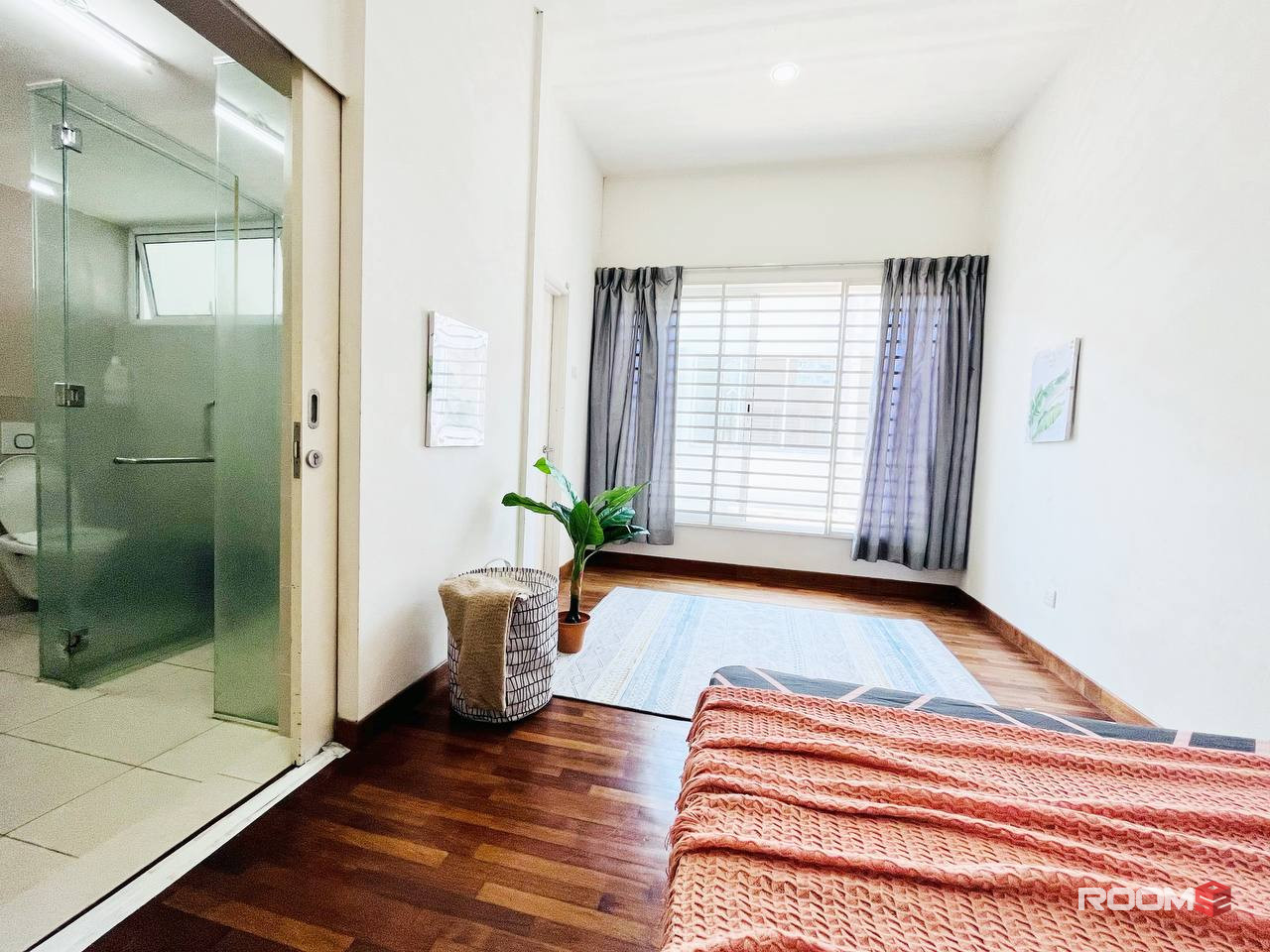 [𝐃𝐔𝐑𝐈𝐀𝐍 𝐑𝐔𝐍𝐓𝐔𝐇 𝟓𝐗𝐗] Bilik Sewa Cheras,Sunstone Villa Near Bandar Mahkota Cheras, Sg Long, UTAR,AEON , Mahkota Walk , Columbia Hospital.