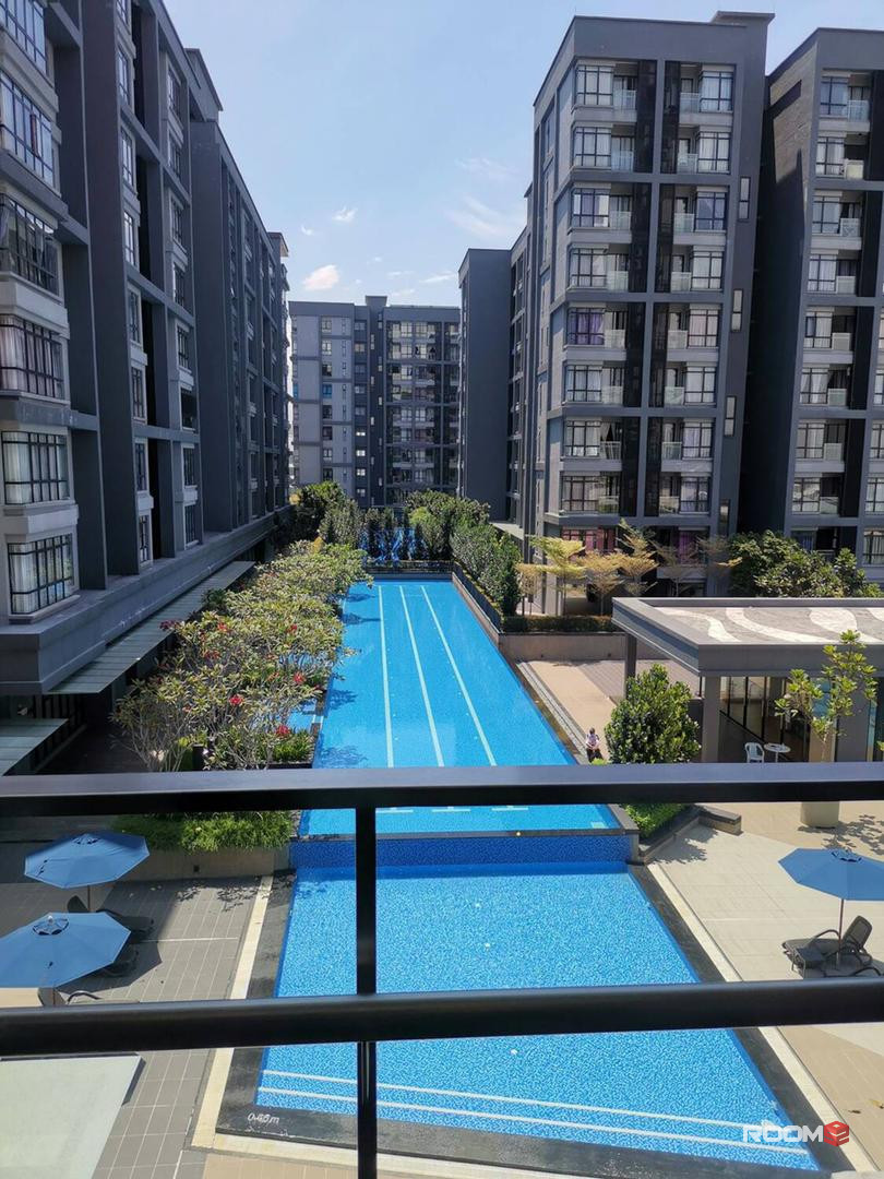 [Private🛁] Master Room for Rent @Utropolis SUITES 1 Shah Alam beside UOW, 🆓💧📶🧹