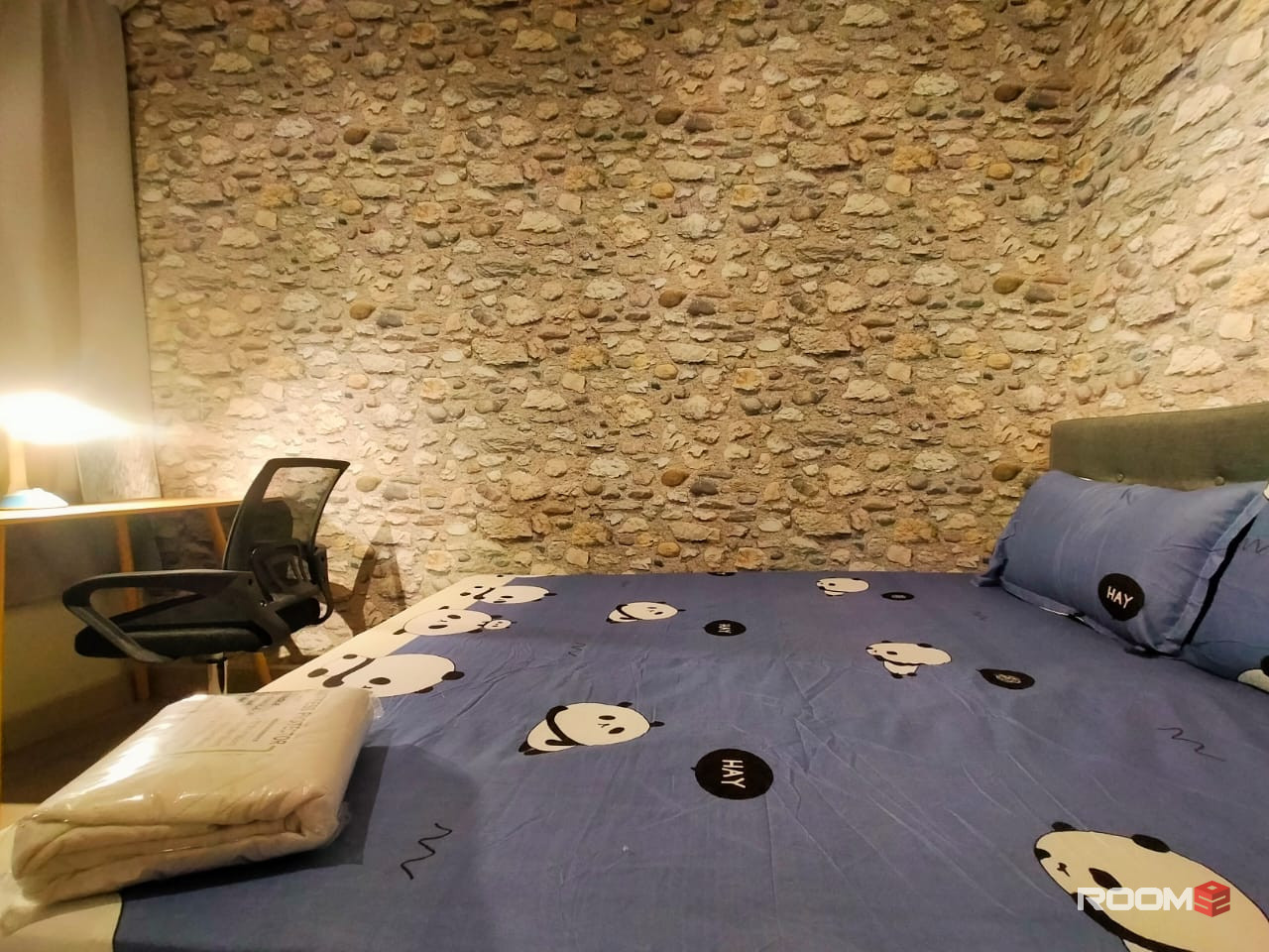 Female unit @ Pacific Place Ara Damansara medium Room