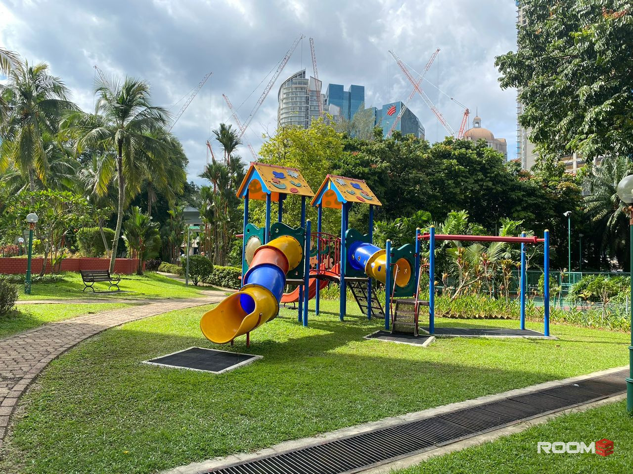 Master Room in Bangsar (near MRT)