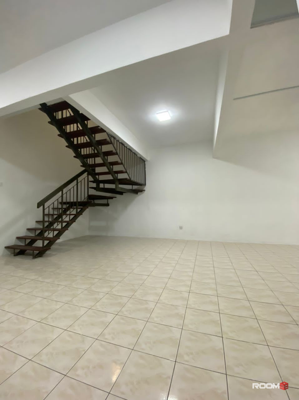 Newly Renovated Double Storey LEP 4/15 Taman Lestari Putra
