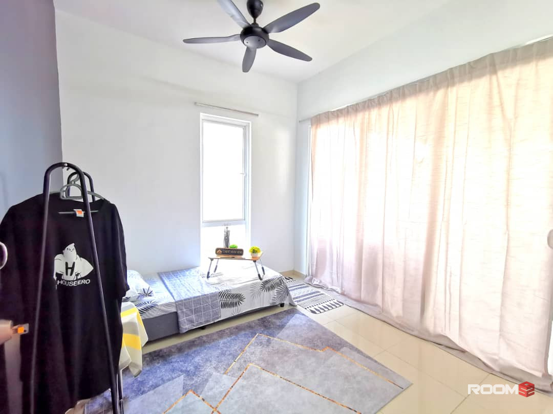 Middle Room at Sendayan, Seremban, Bilik Sewa Seremban 2 [Non-Sharing 🌟👉 𝟏 𝐁𝐔𝐋𝐀𝐍 𝐃𝐄𝐏𝐎𝐒𝐈𝐓] Ara Sendayan