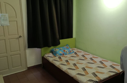 8 Min to HKL 🏢 Low Deposit Private Bathroom ❗