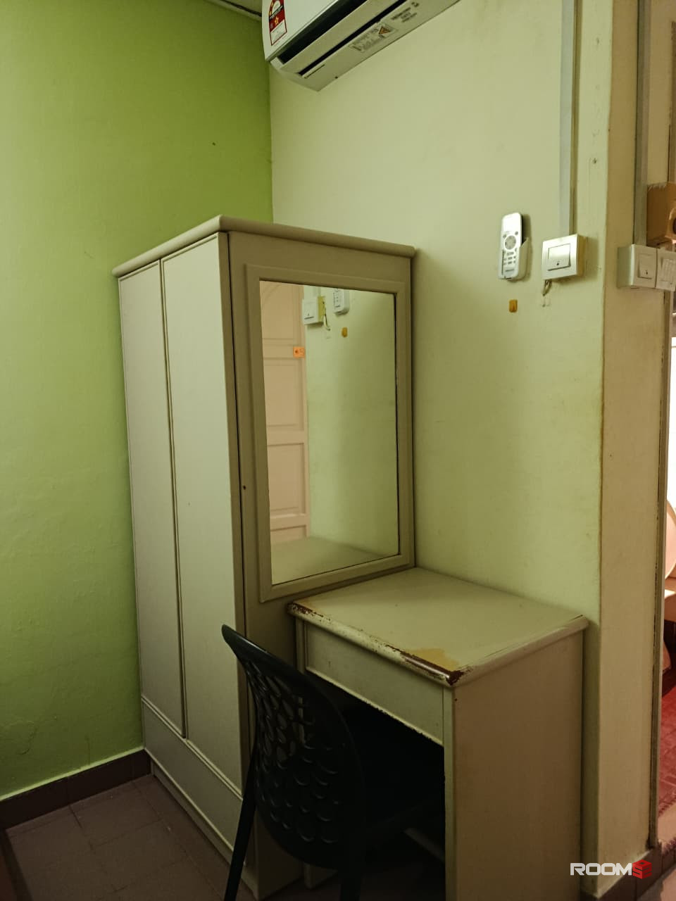 8 Min to HKL 🏢 Low Deposit Private Bathroom ❗
