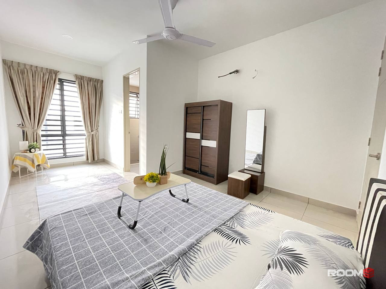 Middle Room at Bandar Puteri Bangi [👉 𝑺𝑨𝑳𝑬 𝑴𝑬𝑹𝑫𝑬𝑲𝑨 🔥] Bilik Sewa Bangi, Bdr Puteri Bangi, Terresse 2, Nilai