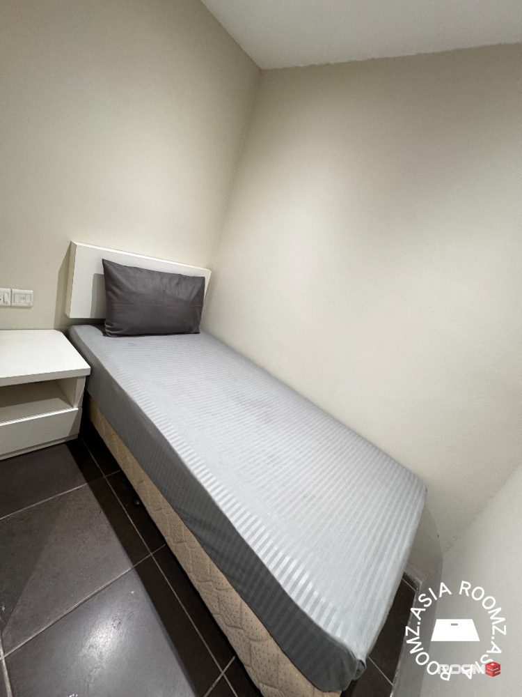🌟Affordable Luxury Single Room with 12 minutes Drive to 1U
