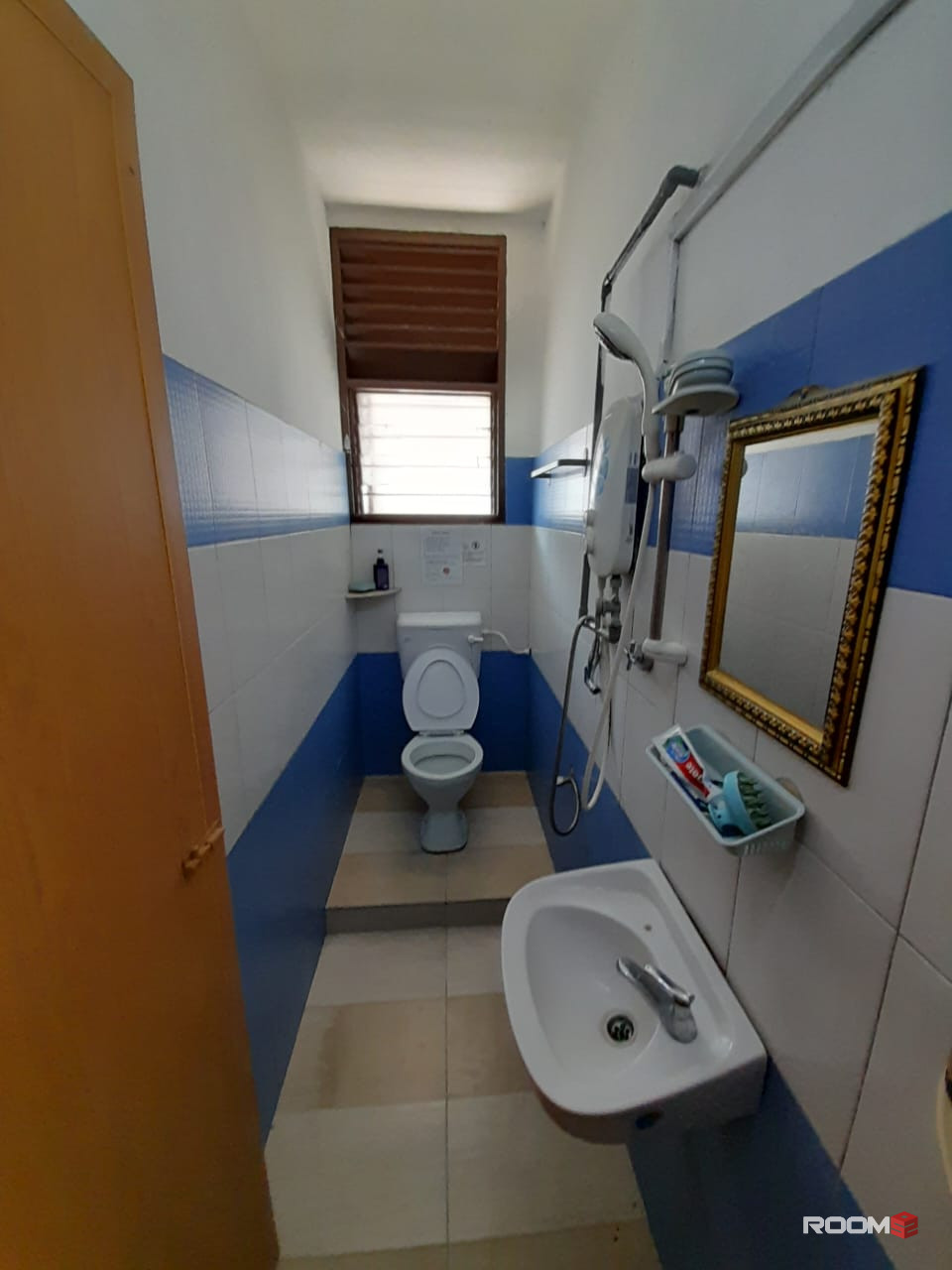 MIDDLE  Room at PJ14, Petaling Jaya