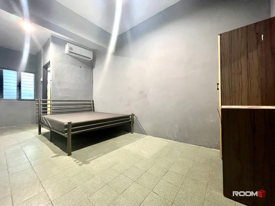 !! ZERO DEPOSIT!! Master Room For Rent In Johor