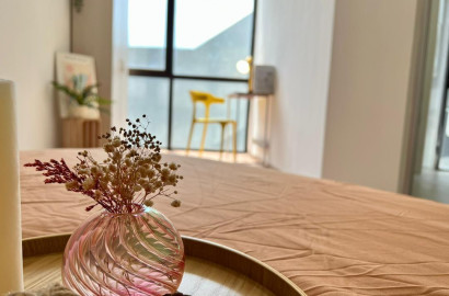 Swing & Pillow @ Jalan Ipoh, KL  Address: 📌 No.664, Jalan Ipoh, Batu 4, 51200 Kuala Lumpur.  TOP Features ⭐️⭐️ 🧹 FREE