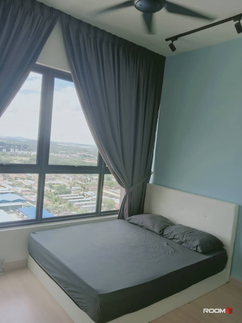 D’sara Sentral Balcony room for Rent at Sungai Buloh