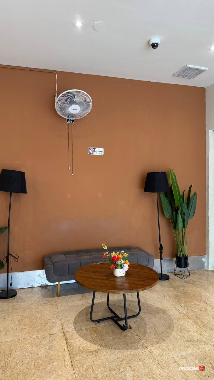 COMFY MIDDLE ROOM🛏️only 🚶‍♂️to Chow Kit MRT Station with Zero Deposit‼️