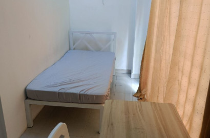 10Mins🚶‍♂️to Columbia Asia Hospital | Private Middle Room Kota Kemuning✨ Easy Move in🗝️