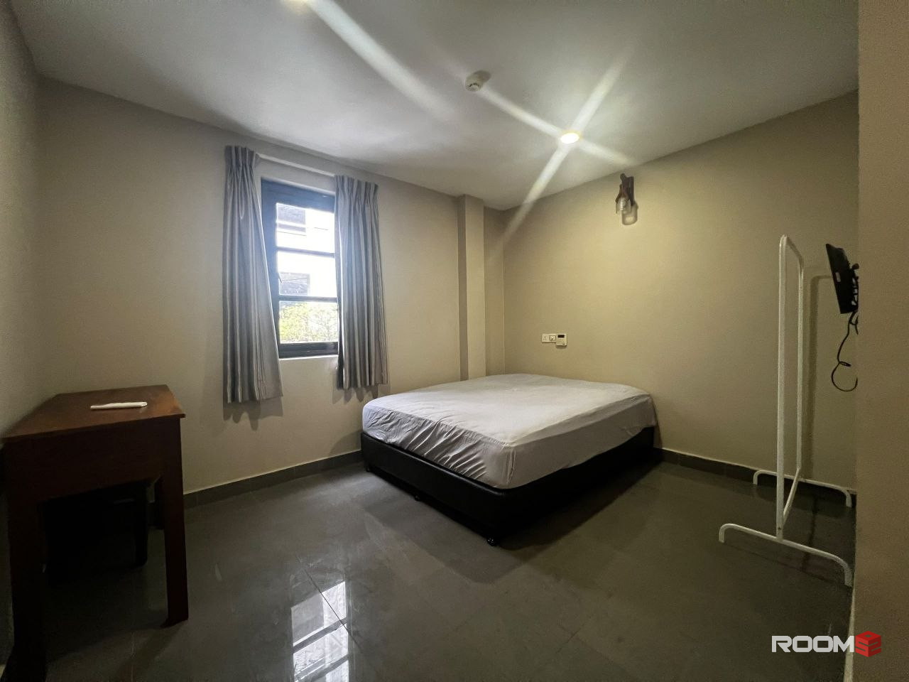 🏡 Paloma Inn | Room For Rent | ZERO DEPOSIT | Near LRT and Monorail Hang Tuah