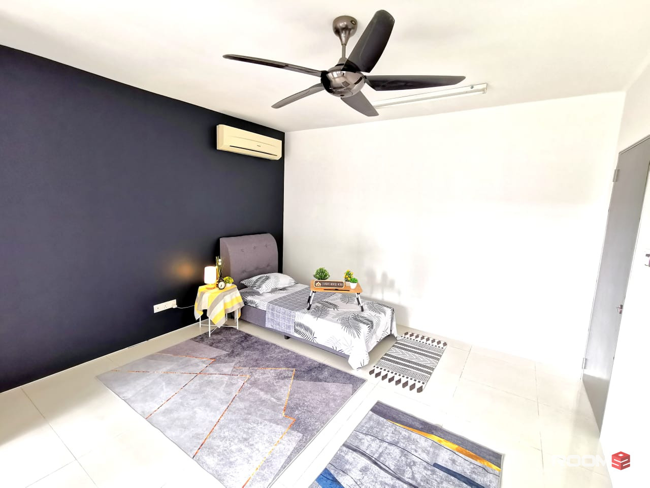 Middle Room at Taman Mesra Utama [𝙵𝚁𝙴𝙴 𝚄𝚃𝙸𝙻𝙸𝚃𝚈 😍] Bilik Sewa Balakong {30% Off} Tmn Mesra Utama, Amerin Mall