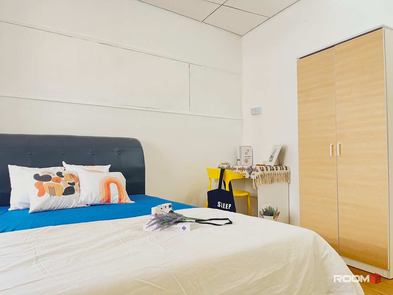 💯 Searching For NO Deposit Room? 😱 Check This One 🤩 Room Rental At Jalan Alor 👍🏻 Hit Us Up 😍
