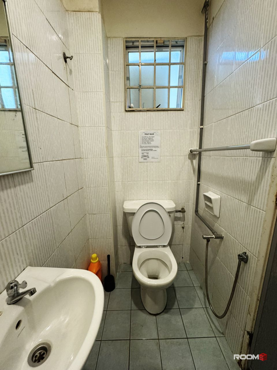 NEAR MRT MUTIARA DAMANSARA SINGLE ROOM