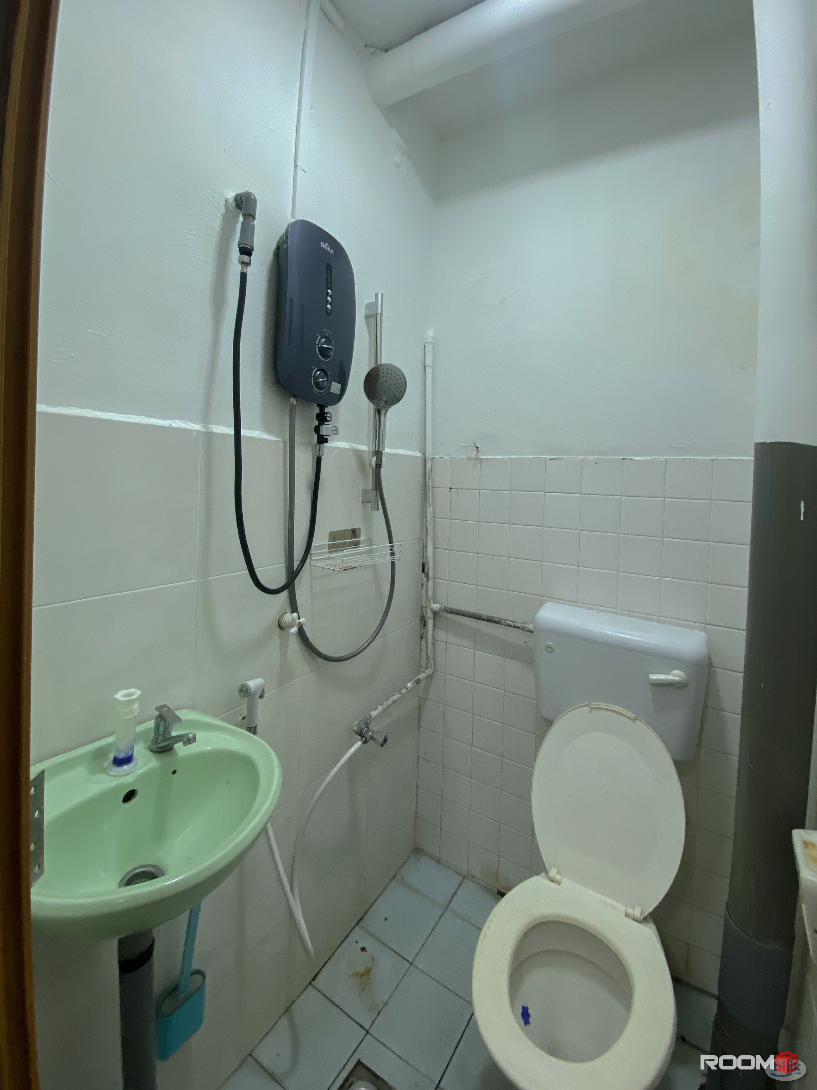 Single Room at Pusat