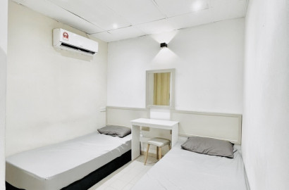 🌟 Fully Furnished Master Room at SS21 Damansara Utama, just a short walk toStarling Mall! 🏠✨